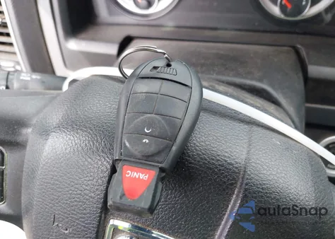 2019 Ram 1500 Classic Slt 4X4 6'4 Box from USA, damaged, VIN 1C6RR7TT0KS601743